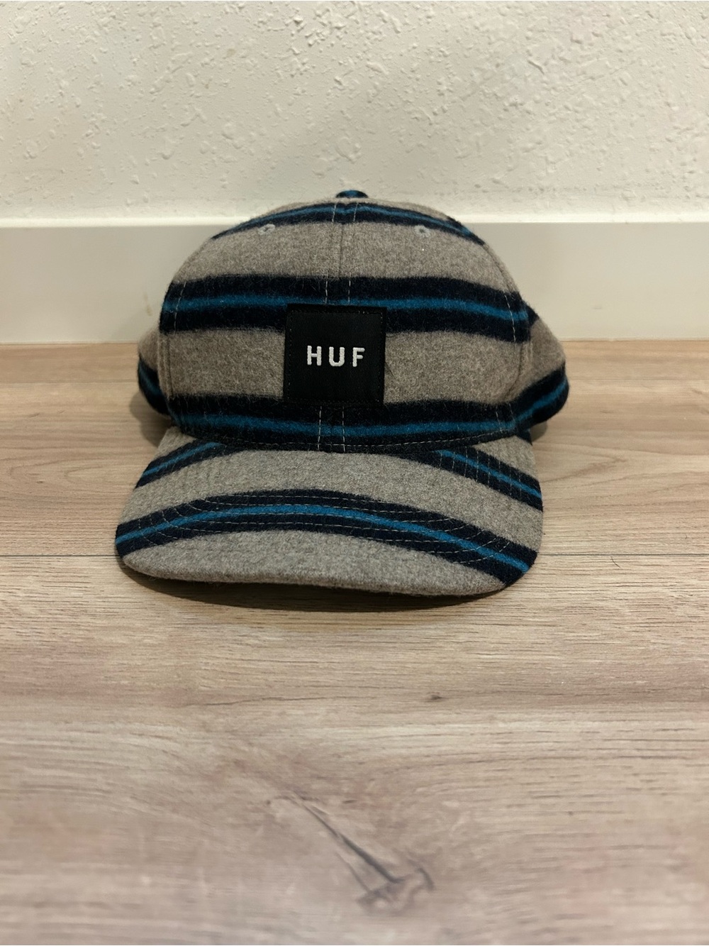 HUF Gray Hat with Blue & Black Stripes - Five-Panel